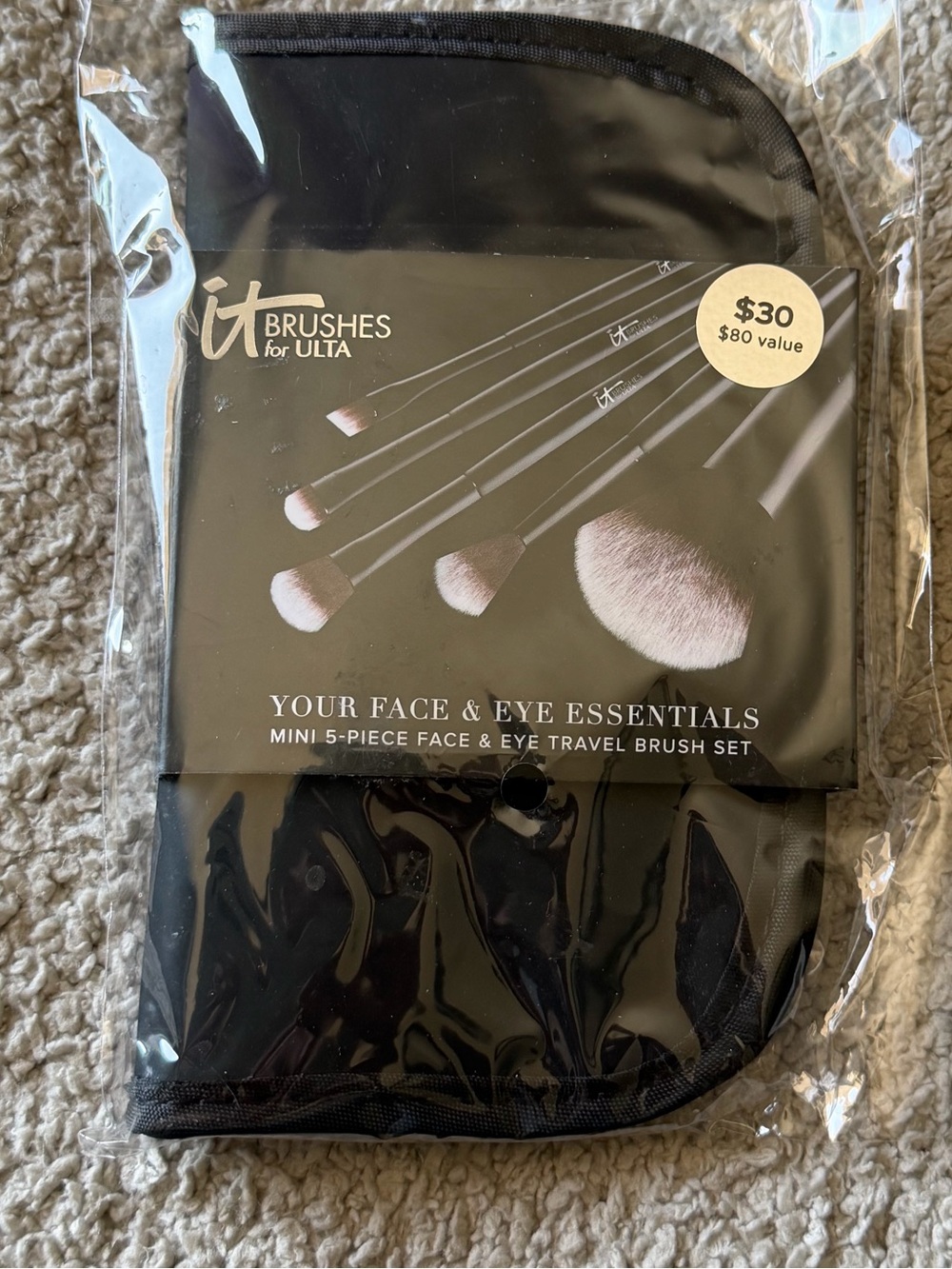 NWT!! It Brushes